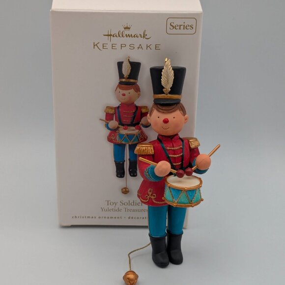 Hallmark Keepsake Toy Soldier Yuletide Treasures 2010, 5th Final in the Series - Picture 1 of 10